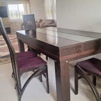فروش فوری میز ناهارخوری. قیمت توافقی.