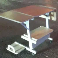 میز مخصوص کامپیوتر یا خیاطی