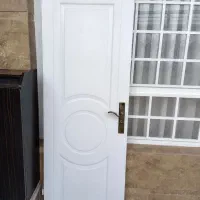 درب چوبی در حد نو