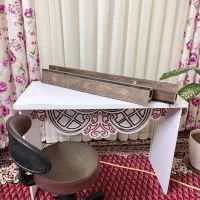 صندلی ، میز و باکس ناخن