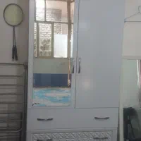 کمد لباس سفید، تمیز و سالم