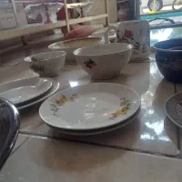 ظروف چینی و شیشه ای بیشترش قدیمی|ظروف سرو و پذیرایی|گرگان, |دیوار