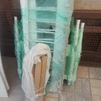 چند عدد تخت کودک‌ ونوجوان|تخت و صندلی بچه|مشهد, شهرک شهید باهنر|دیوار