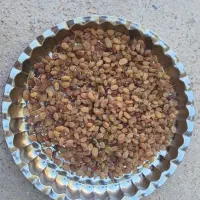 کشمش تیزاب شده تمیز