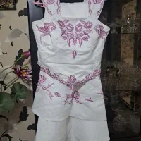 تعدادی لباس مجلسی  در حد نو حراج شد