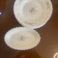 تعدادی طرف لاروس  وارکوپال فرانسه و سینی مسی