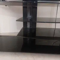 میز تلویزیون شیشه ای