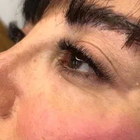 اکستنشن و کاشت مژه.لیفت ابرو و مژه