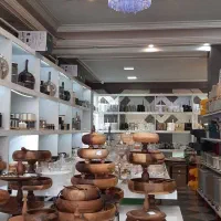 فروشنده خانم با سابقه کار