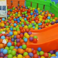 شهربازی|اسباب‌بازی بچه|لیکک, |دیوار