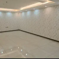نصب کاغذدیواری و رنگ‌آمیزی زیرسازی به صورتحرفه‌ای
