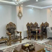 میز ناهارخوری ۶ نفره تمام چوب بهمراه ۴ عدد صندلی