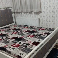 تخت وپاتختی وخوشخواب