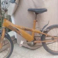 دوچرخه صحیح وسالم بدونه هیچ ایرادی آماده سوار شدن