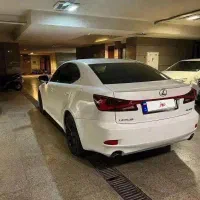 Lexus is 300 لکسوس