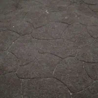 موکت خوش رنگ و طرح دار قهوه‌ای شکلاتی