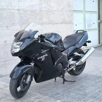 Cbr1100xx موتور سنگین