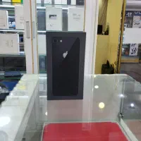 ایفون 8 حافظه 64