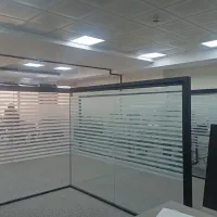 دونفر کارمند خانم بخش فروش(لاستیک ماشین)
