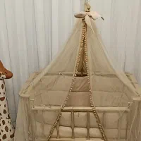 گهواره نوزاد در حد نو