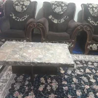 مبلمان قهوه ای