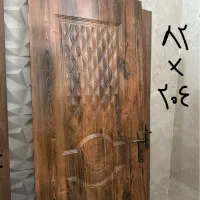 ۴ عدد درب چوبی اتاقی و سرویس نو میباشد