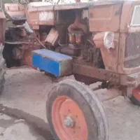 تراکتور رومانی با وسایل