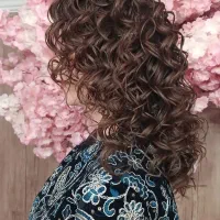 انجام خدمات زیبایی