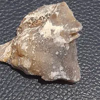 سنگ کوارتز|کلکسیون اشیاء عتیقه|اهر, |دیوار