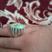 انگشتر فیروزه اصل نیشابور و عقیق اصل یمن