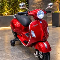 موتور شارژی وسپا رنگ متالیک ۲موتور 380W|اسباببازی|تهران, خاک سفید|دیوار