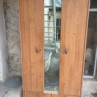 کمد ایستاده