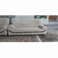 مبل راحتی همراه باکاور پارچه ای ومیز عسلی