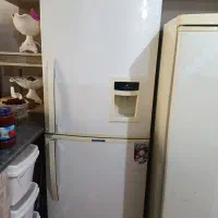 فروش  سه عدد یخچال وساعت ایستاده وبوفه تزئینات