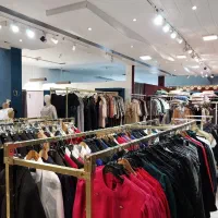 فروشنده لباس