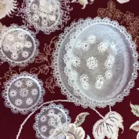 تعدادی ظرف بهشتی قدیم