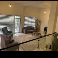 خانم جهت مرتب کردن خونه