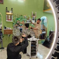 همکاری شاگرد(ماهر و نیمه ماهر) آرایشگاه مردانه