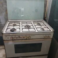 گاز ۵ شعله همراه با فر