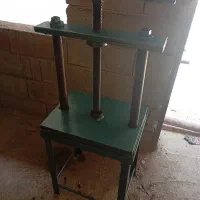 پرس صحافی و طلاکوب داغی