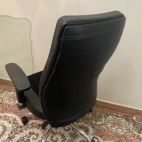 صندلی اداری در حد نو تر تمیز|صندلی و نیمکت|تهران, اوقاف|دیوار