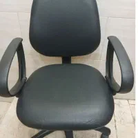 دو عدد صندلی کامپیوتر  سالم و تمیز هر عدد ۲۵۰۰۰۰۰