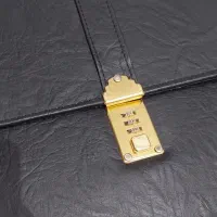 کیف اداری چرم|کیف، کفش، کمربند|رشت, منظریه|دیوار