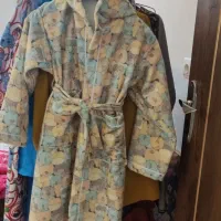 حوله حمام نوجوان