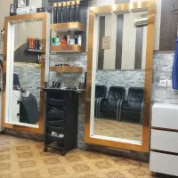 آینه و کنسول آرایشگاه مردانه|آرایشگاه و سالنهای زیبایی|کاشان, بازار کاشان|دیوار