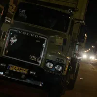 ولوو دهچرخ باری