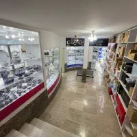 فروشنده ماهانه ۱۰ میلیون با بیمه