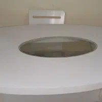 میز تک سفید