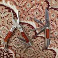 چاقو و ابزار چندکاره