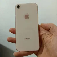 آیفون 8